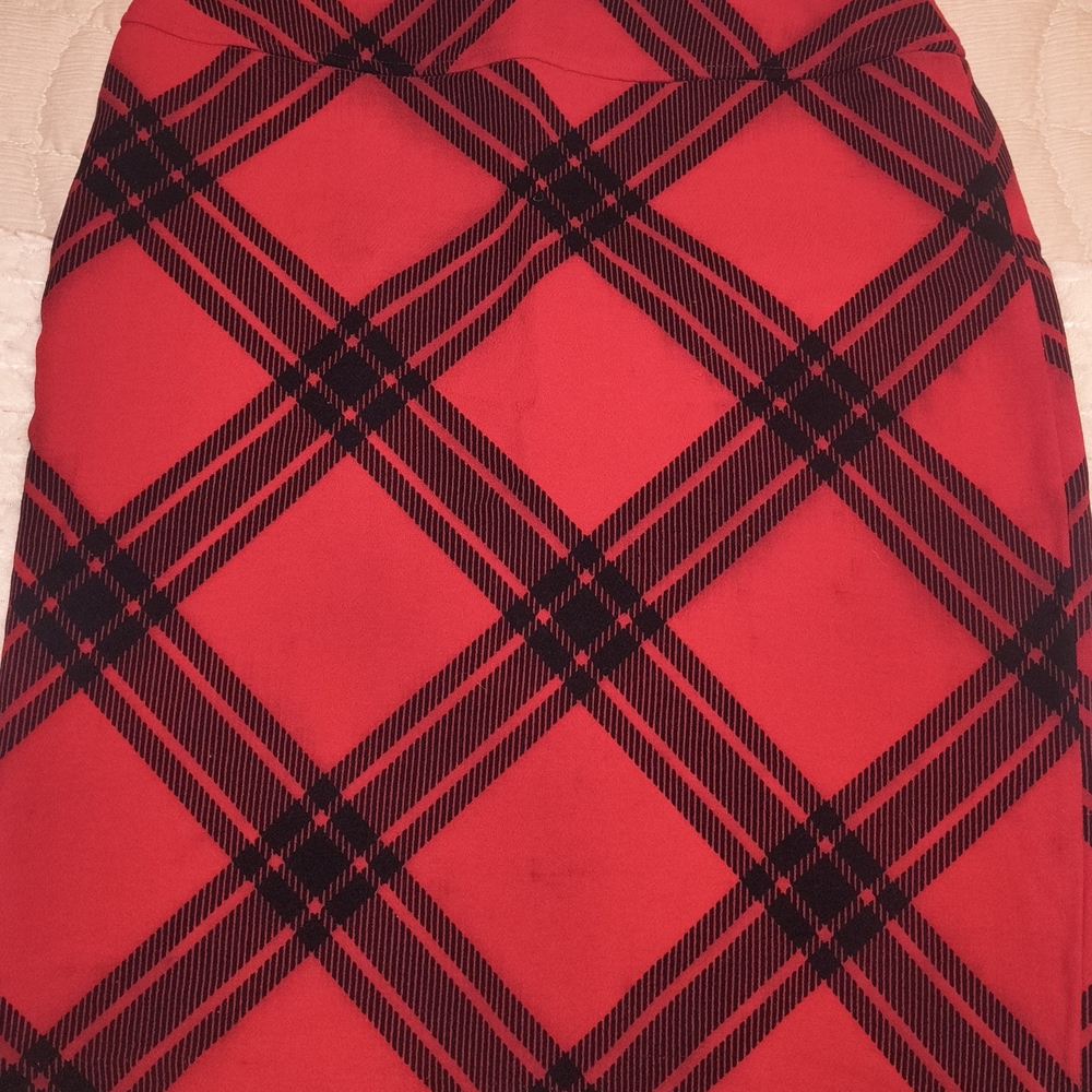 Dolce & Gabbana Red and Black Plaid Pencil Skirt